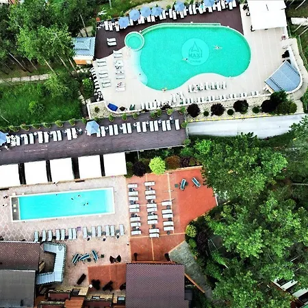 Maxi Park & 5* Velingrad