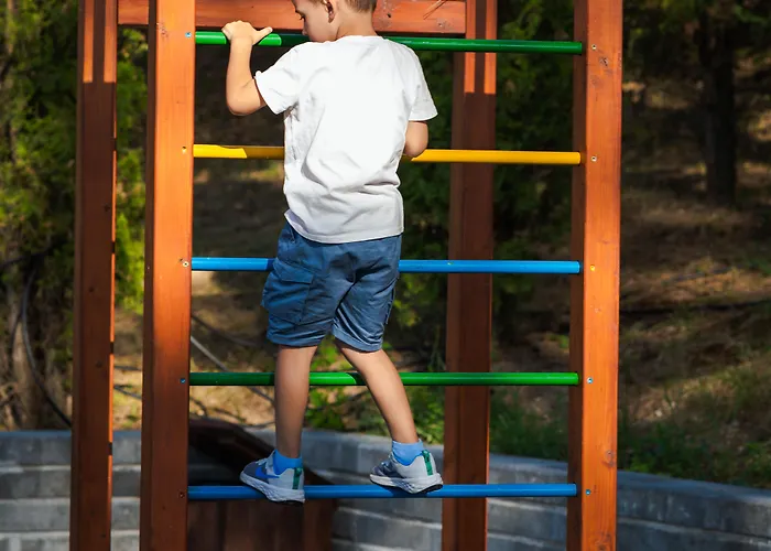 Maxi Park & Hotel Welingrad