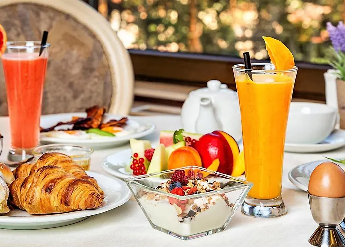 Maxi Park & 5* Welingrad