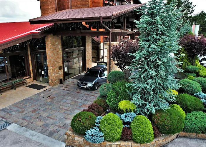 Maxi Park & Hotel Welingrad